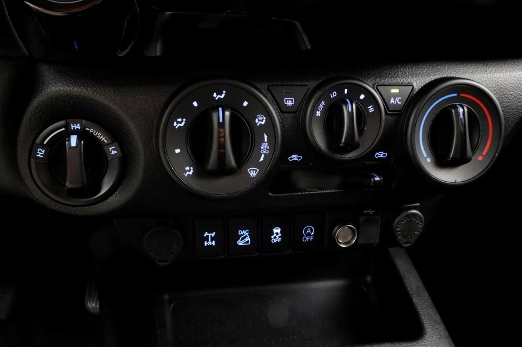 Toyota Hilux – foto 18