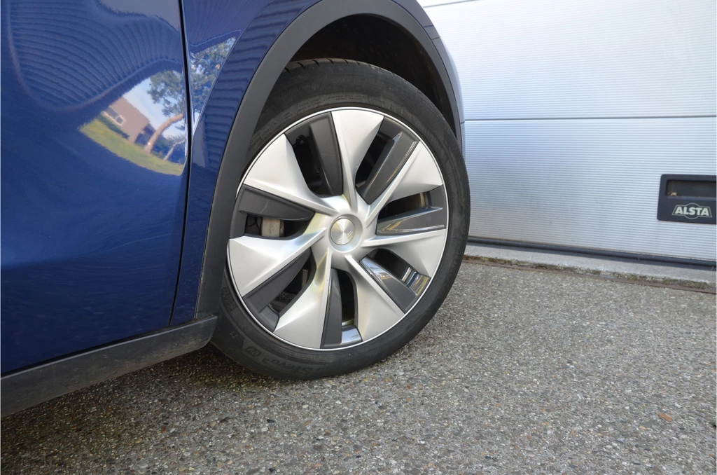 Tesla Model Y – foto 9