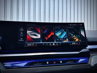 BMW i5 – thumbnail 41