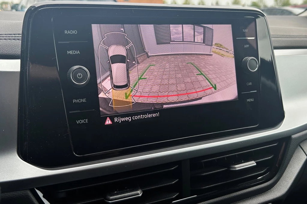 Volkswagen T-Roc – foto 23