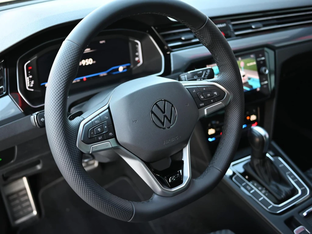 Volkswagen Passat – foto 15