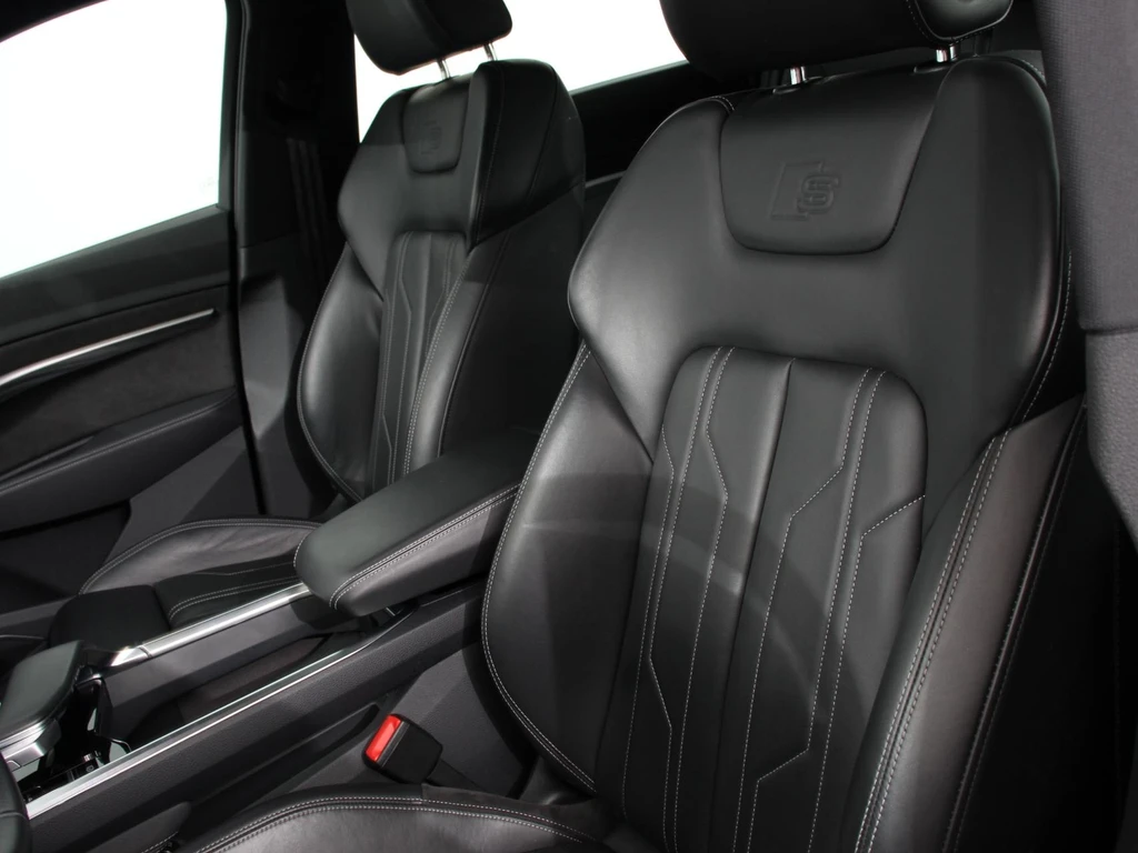 Audi e-tron – foto 11