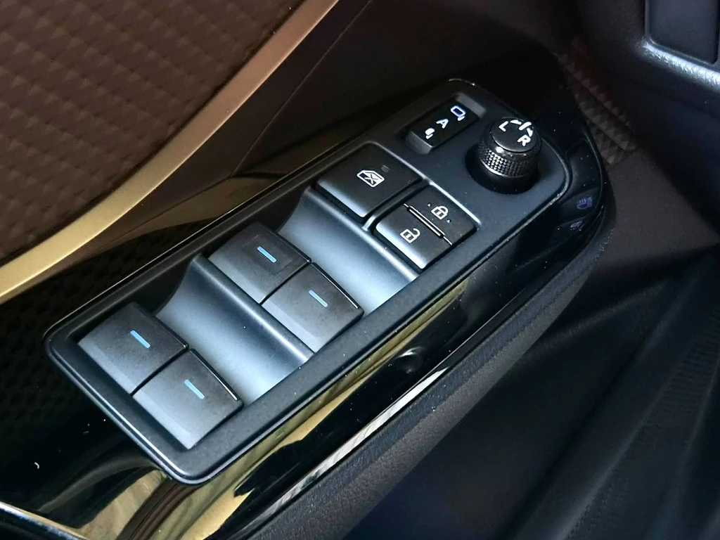 Toyota C-HR – foto 41