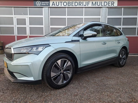 Škoda Enyaq iV 60 180 Pk Business Edition Trekhaak, Apple Carplay, Camera, SOH 92%