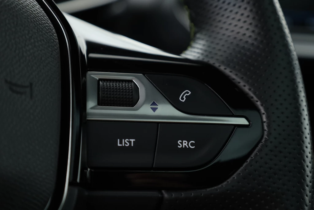 Peugeot 208 – foto 13