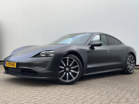 Porsche Taycan Performance 84 kWh BTW Carplay Camera 3Fase Bose Leer Led Warmtepomp