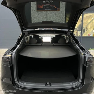 Tesla Model Y – thumbnail 18