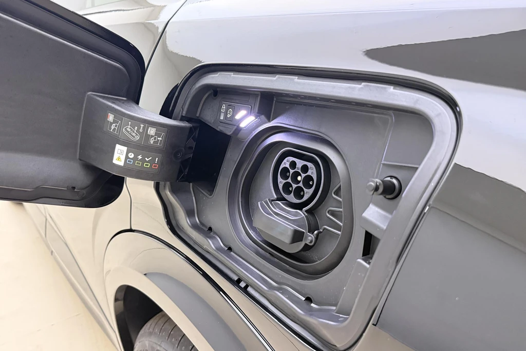Peugeot e-3008 – foto 19