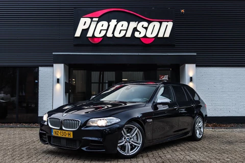 BMW 5-serie Touring M550xd LCI DEALER OH PANO ACC 360 H&K