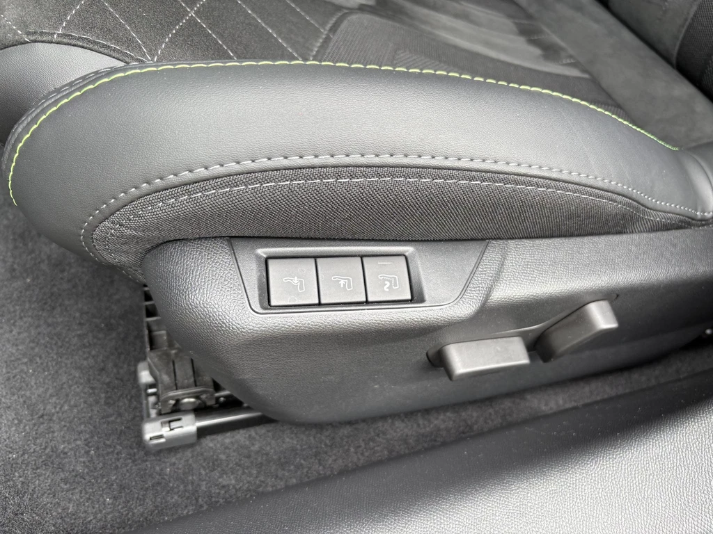 Peugeot e-208 – foto 21