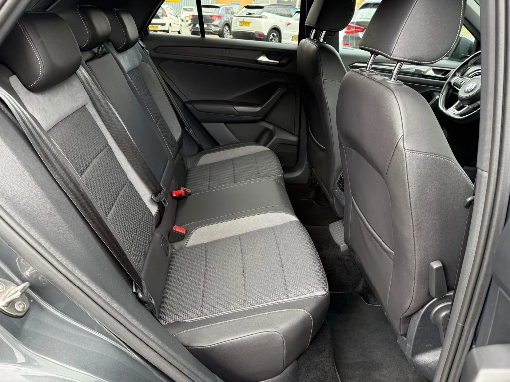 Volkswagen T-Roc – foto 18
