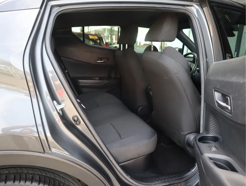 Toyota C-HR – foto 30