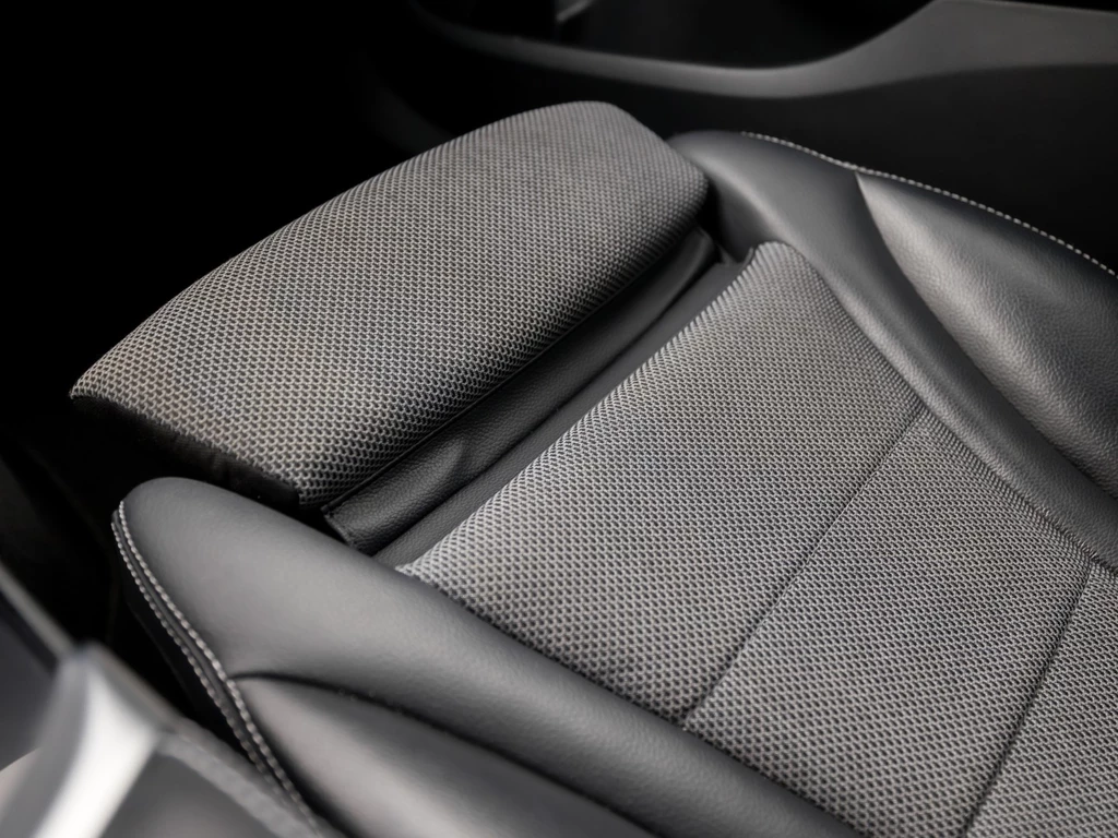 Mercedes-Benz C-Klasse – foto 16