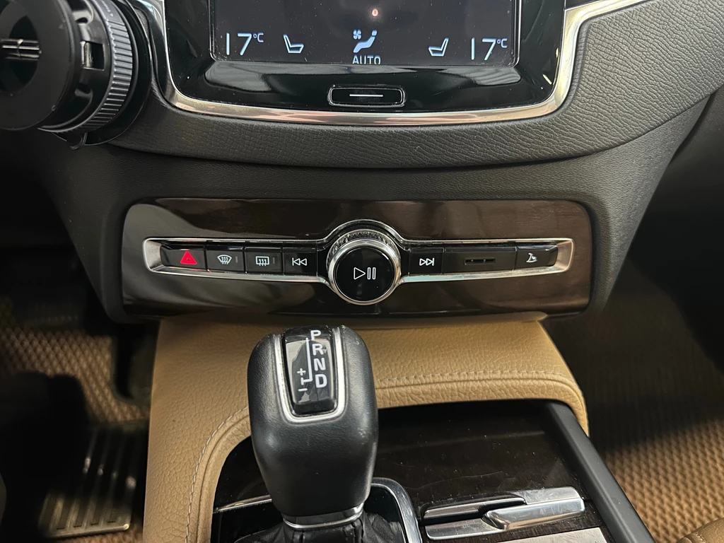 Volvo XC90 – foto 26