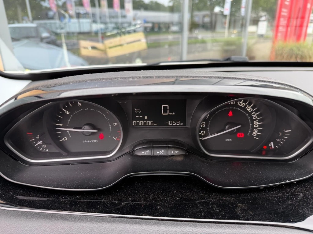 Peugeot 208 – foto 16