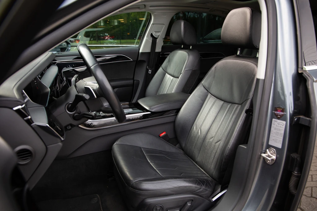 Audi A8 – foto 7