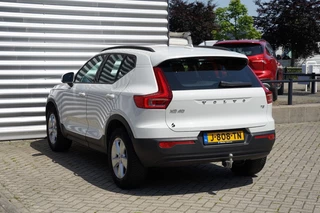 Volvo XC40 – thumbnail 2