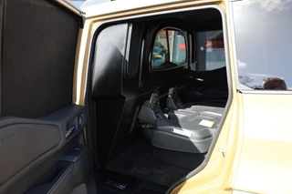 Toyota Land Cruiser – thumbnail 13