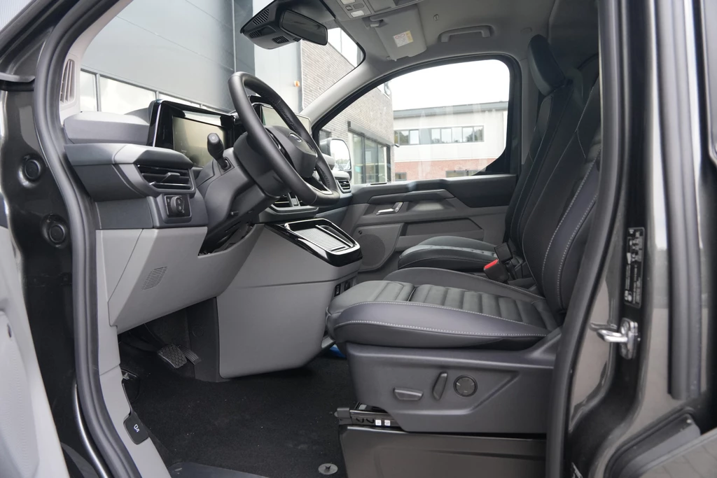 Ford Tourneo Custom – foto 16