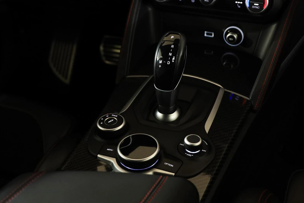 Alfa Romeo Stelvio – foto 16