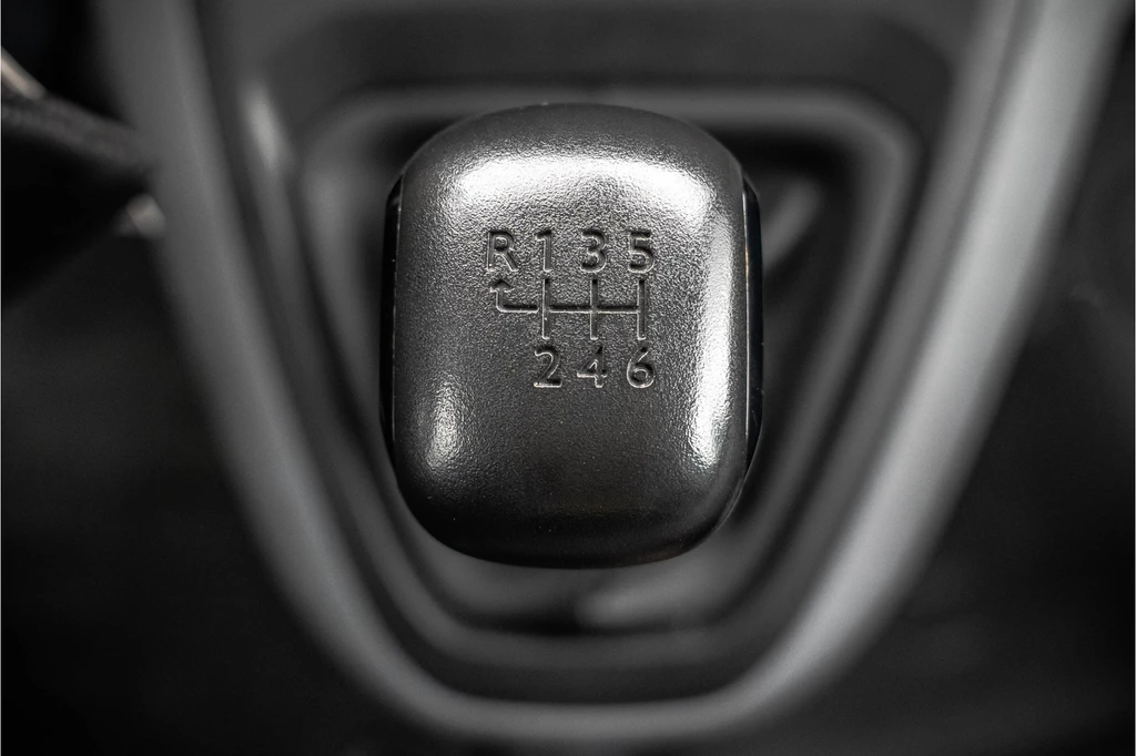 Opel Vivaro – foto 21
