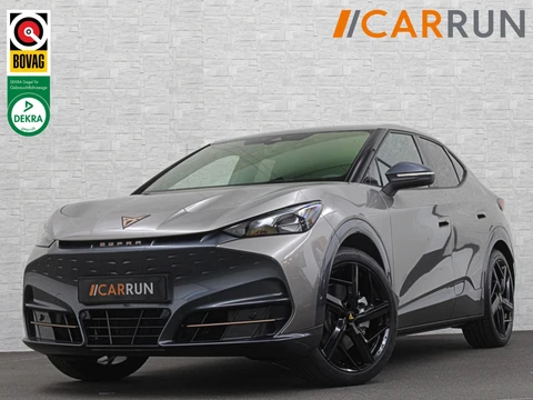 CUPRA Tavascan 286pk 77 kWh | Nieuw! | Winter-Pack | Warmtepomp | Verlengde Fabrieksgarantie | 7x Op Voorraad | Adaptive Cruise Control | 3-Zone Clima | Verwarmde Voorruit | Keyless-Entry | Sfeerverlichting | Stoelverwarming | Carplay | Stuurverwarming | Getint Glas | 19 inch | Lane-Assist | Camera | Draadloos Laden |