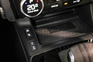 Jaguar E-PACE – thumbnail 48