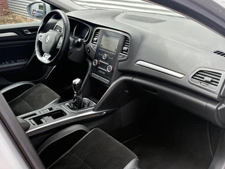 Renault Mégane Estate – thumbnail 8