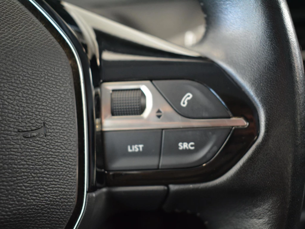 Peugeot 208 – foto 15