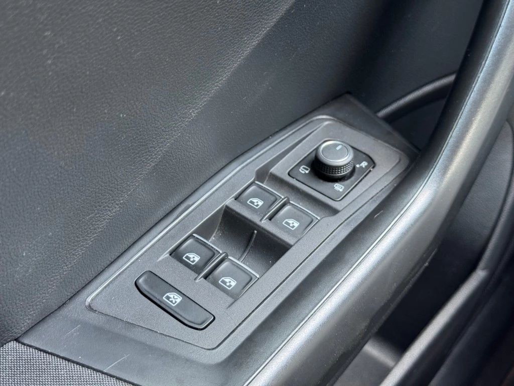 Volkswagen T-Roc – foto 12