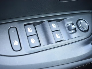 Peugeot 2008 – thumbnail 18