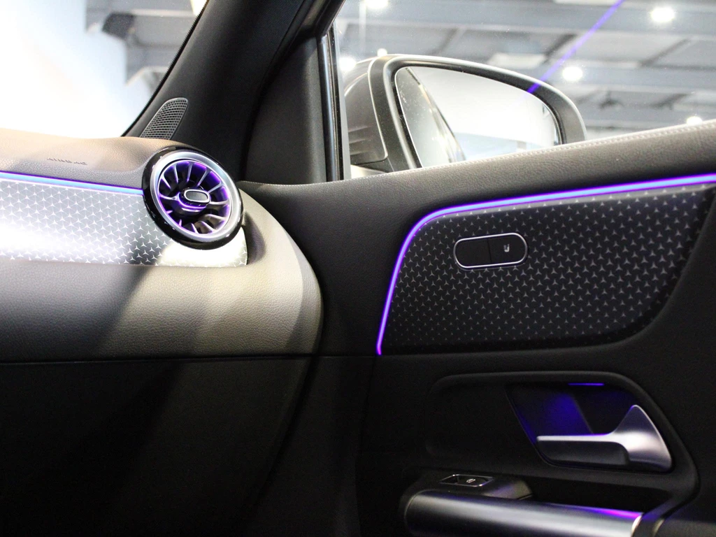 Mercedes-Benz EQA – foto 18