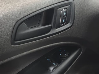 Ford Transit Connect – thumbnail 19