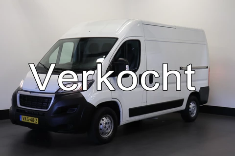 Peugeot Boxer 2.2 BlueHDi 120PK 2x Schuifdeur L2H2 EURO 6 - Airco - Navi - Cruise - Camera - € 13.900,-