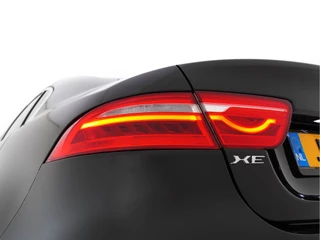 Jaguar XE – thumbnail 27