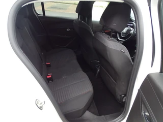 Peugeot 208 – thumbnail 9
