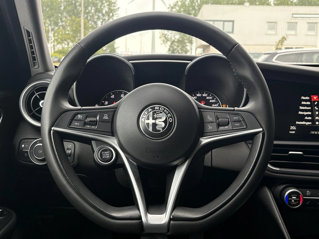 Alfa Romeo Giulia – foto 20