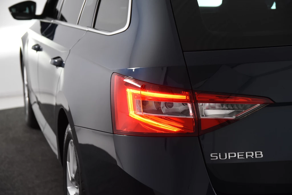 Škoda Superb – foto 6