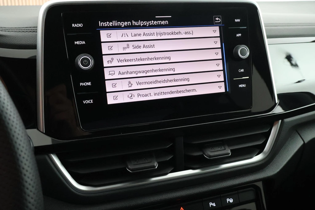 Volkswagen T-Roc – foto 32