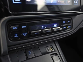 Toyota Auris – thumbnail 11