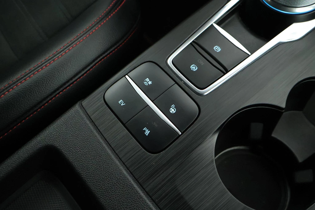 Ford Kuga – foto 34