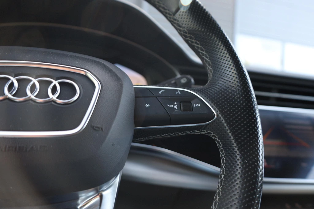 Audi Q8 – foto 32