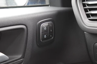 Ford Kuga – thumbnail 24