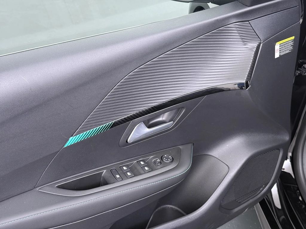 Peugeot e-208 – foto 29
