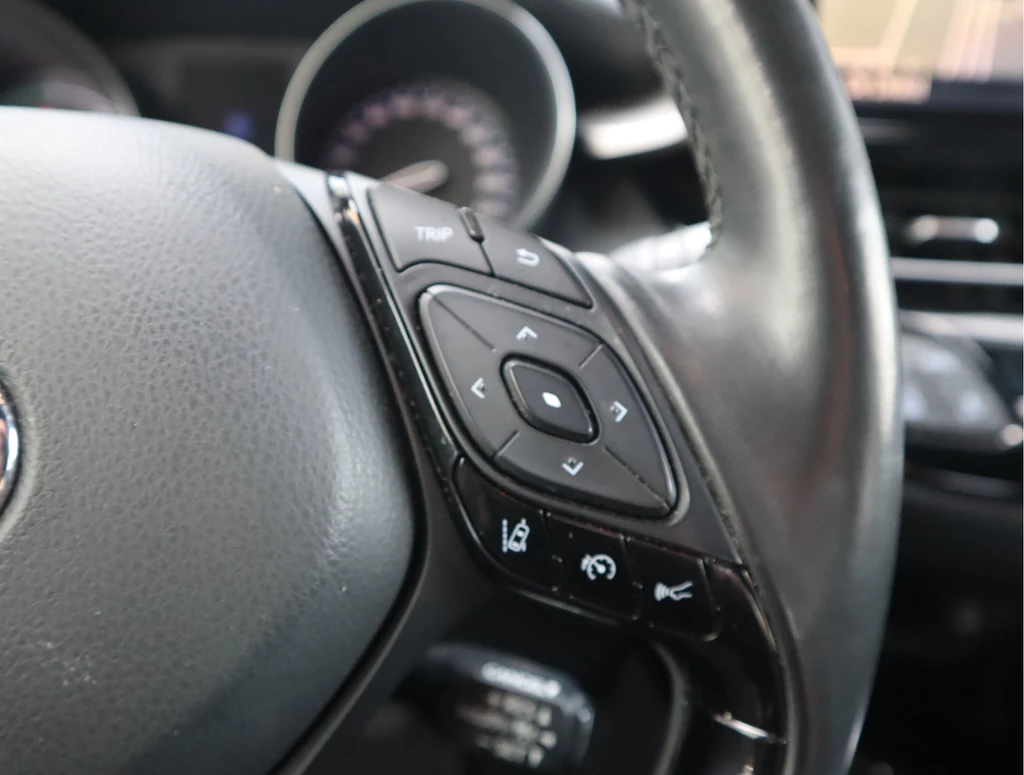 Toyota C-HR – foto 33