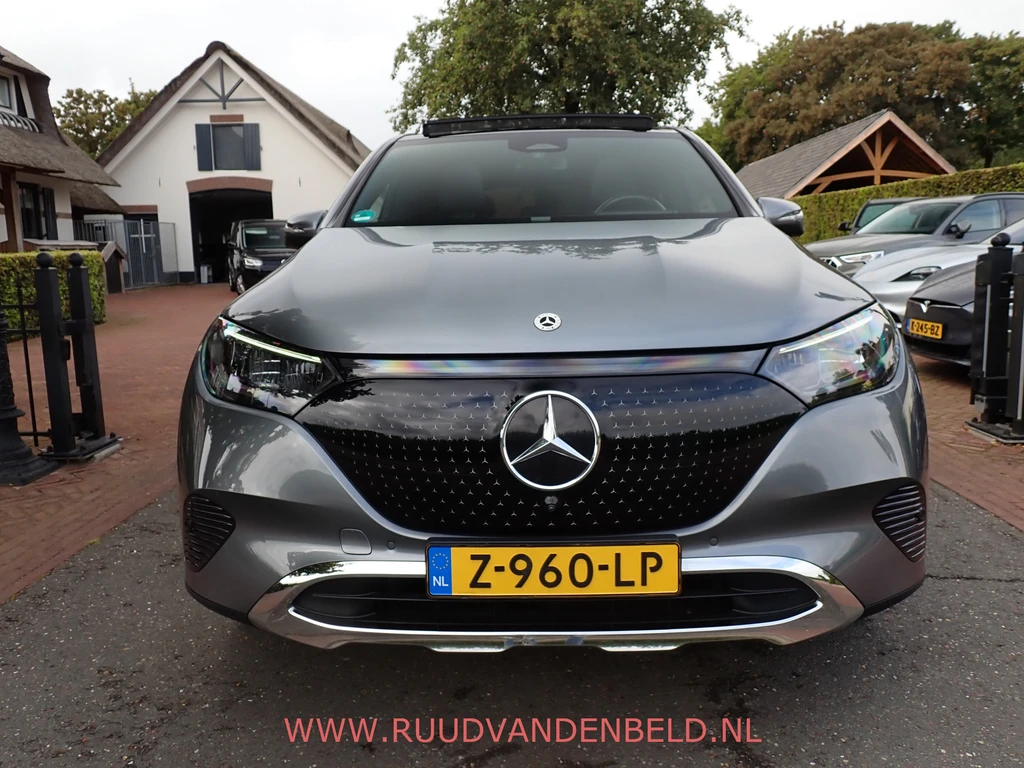 Mercedes-Benz EQE – foto 7