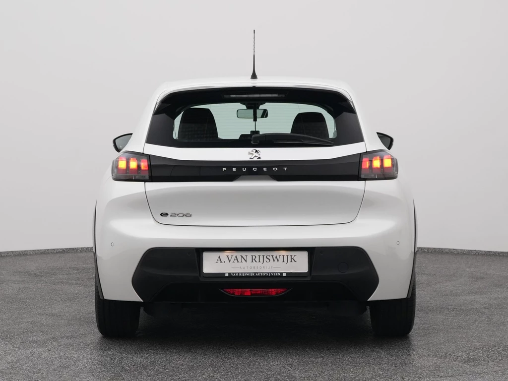 Peugeot e-208 – foto 8
