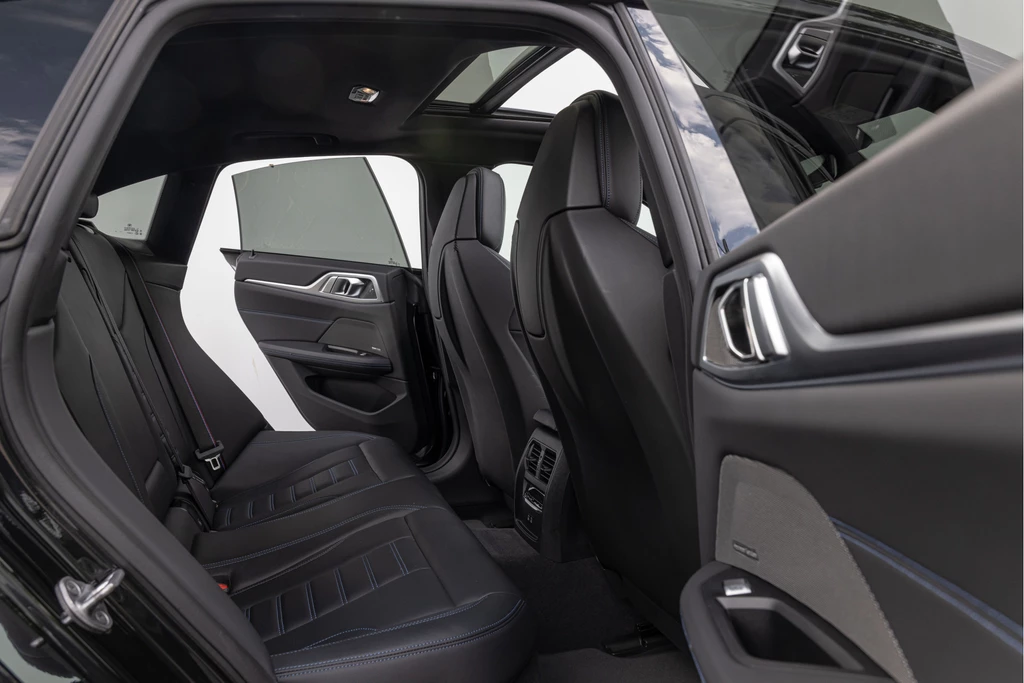 BMW i4 – foto 21