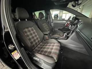 Volkswagen Golf – thumbnail 31