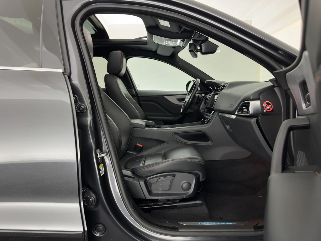 Jaguar F-PACE – foto 14